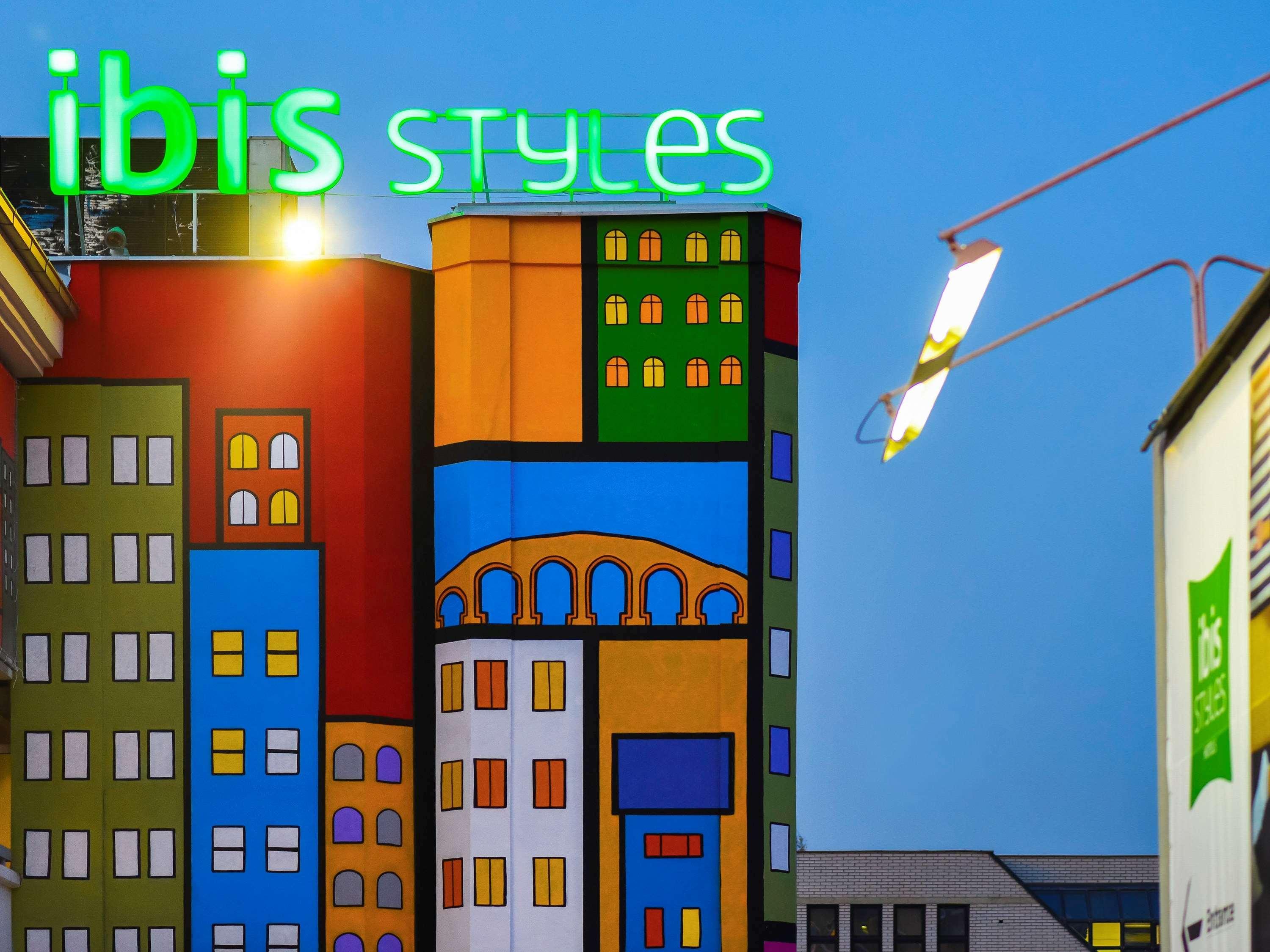 Ibis Styles Skopje Hotel Exterior photo